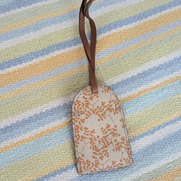 🛍️ BUNDLE ONLY • Fossil Hang Tag - Picture 2 of 4